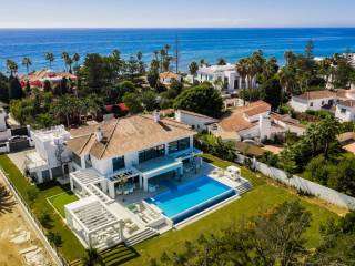 Casas Y Pisos Con Terraza En Venta En El Area De Guadalmina Marbella Indomio