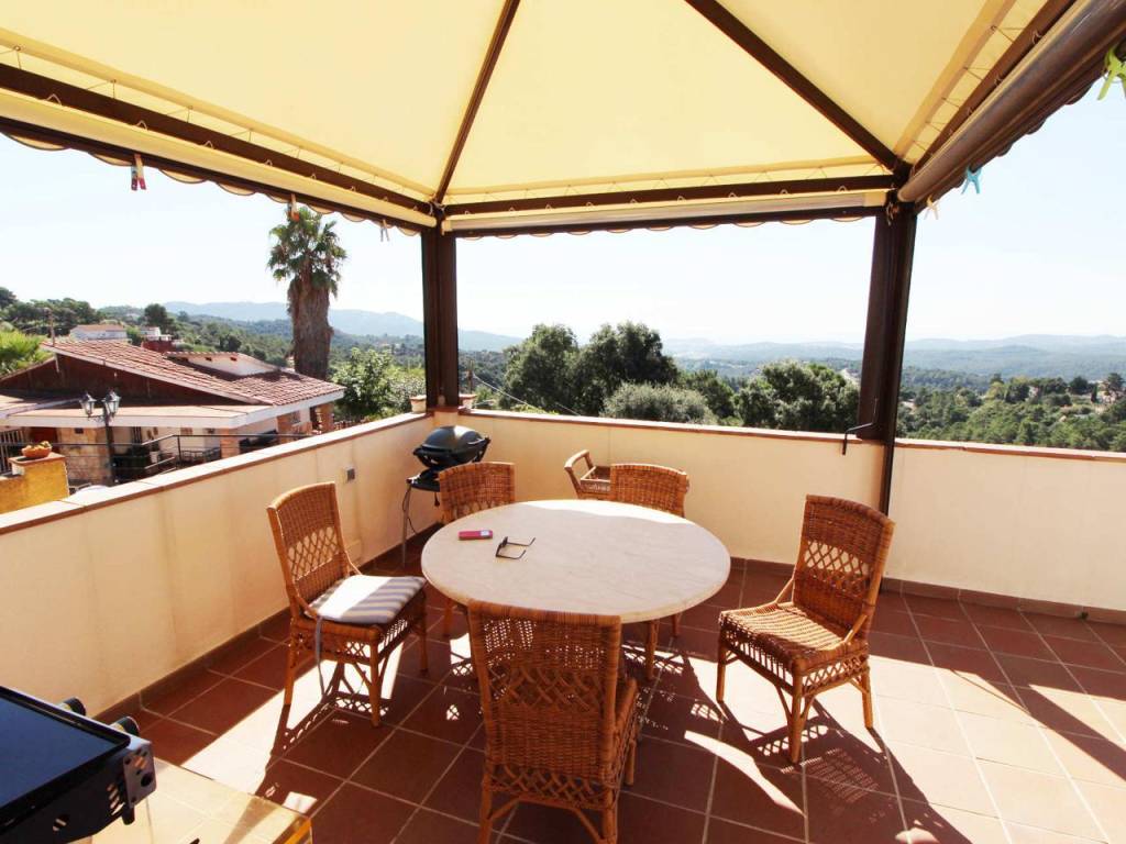 Alquiler Chalet Lloret de Mar. Terraza, 163 m², ref. 82901666
