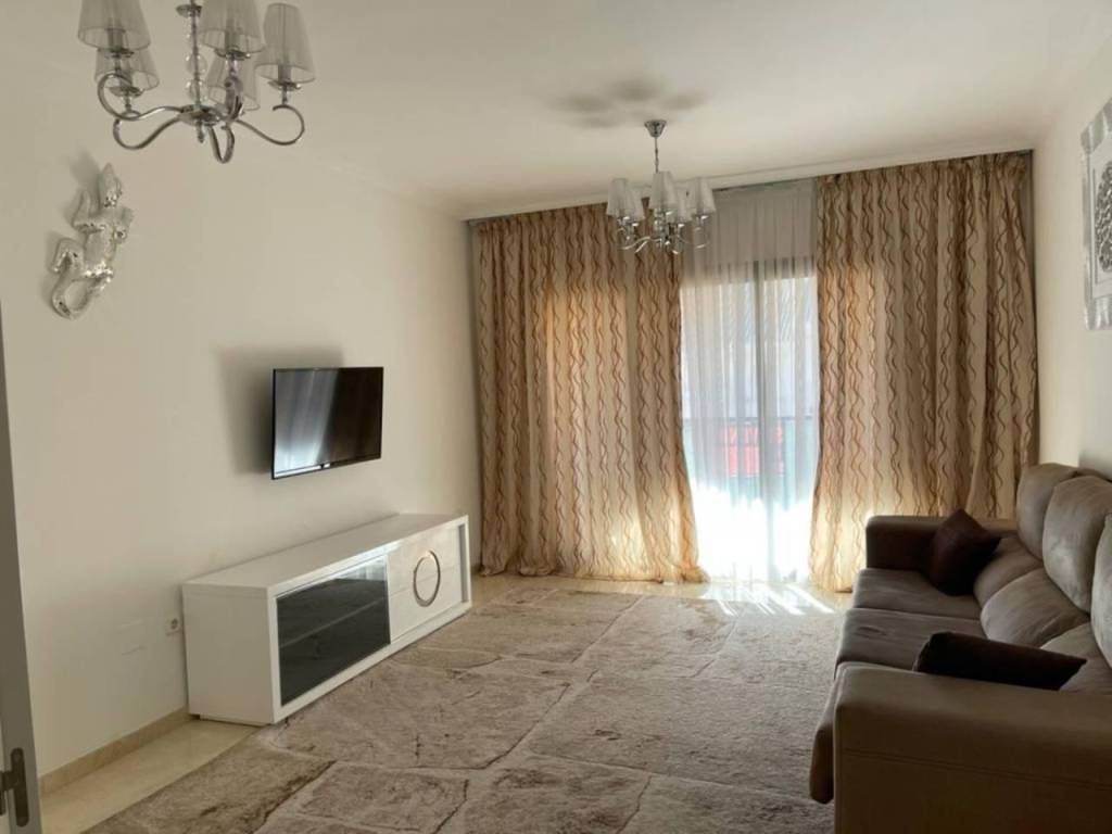 Venta Piso Marbella. Piso de tres habitaciones en Urbanización EL