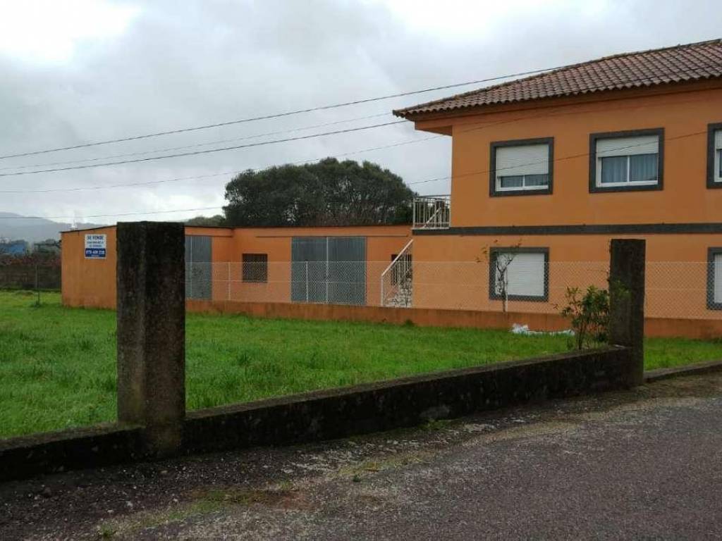 Venta Casa adosada en A Gándara. 36789 A Guarda (Pontevedra) A Guarda. Buen estado 168 m²