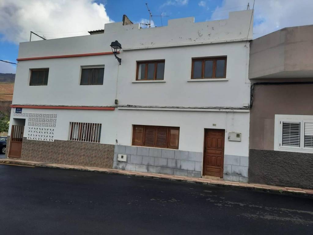 Venta Casa unifamiliar en Calle Don Paco Ramos La Aldea de San Nicolás. Buen estado 204 m²