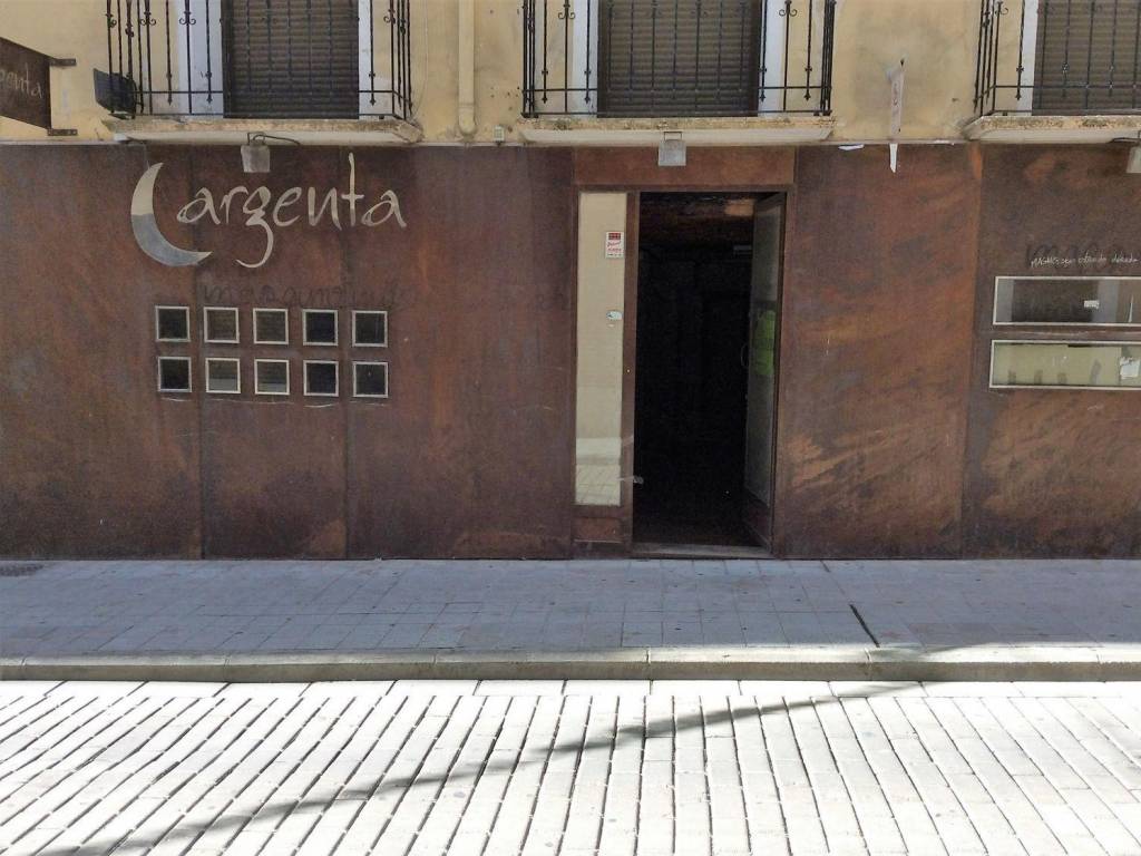 Local comercial Calle Goya Huesca Ref. 92237051 - Indomio.es