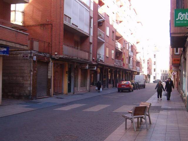 Venta Piso Palencia. Piso de tres habitaciones Cuarta planta plaza de aparcamiento con terraza