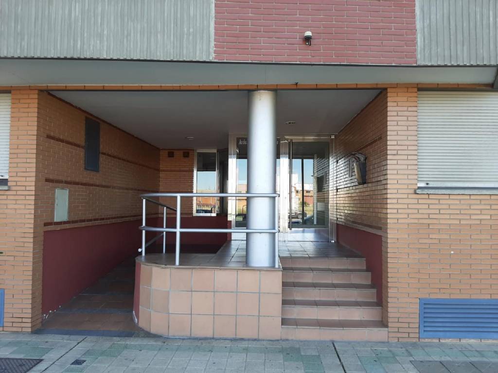 Venta Piso Palencia. Planta baja plaza de aparcamiento