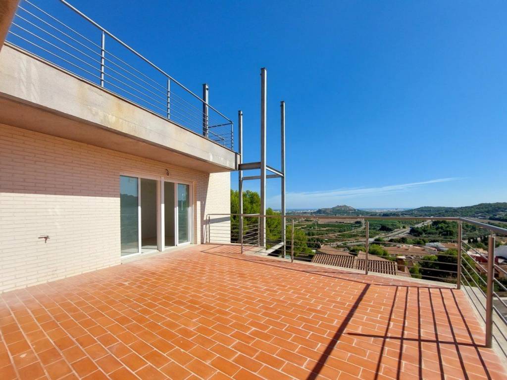Venta Casa unifamiliar en MontaÑeta Salero Gilet. Con terraza 179 m²