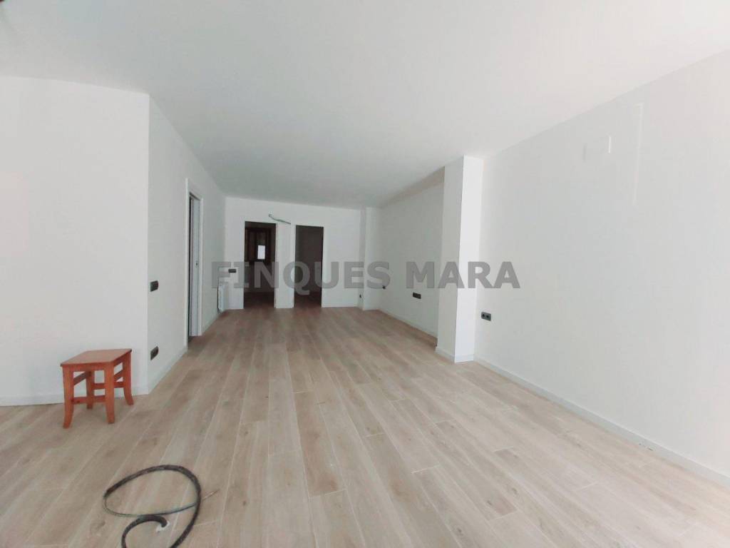 Local comercial Sant Boi de Llobregat Ref. 91412179 - Indomio.es