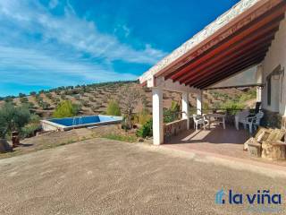 Country house for sale