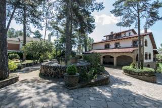 Country house for sale