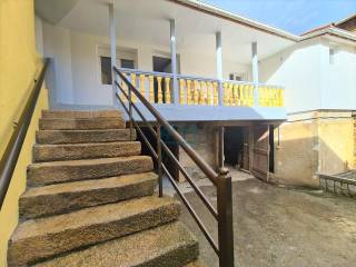 Escaleras casa secundaria