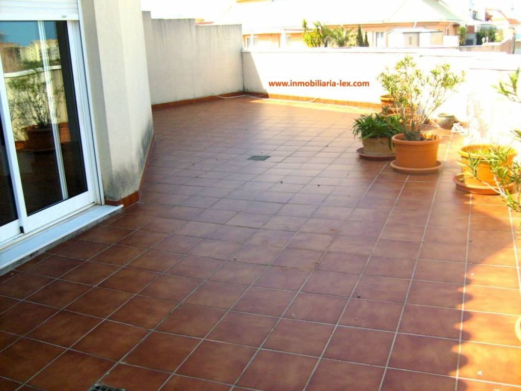 Atico en Venta Denia con amplia terraza