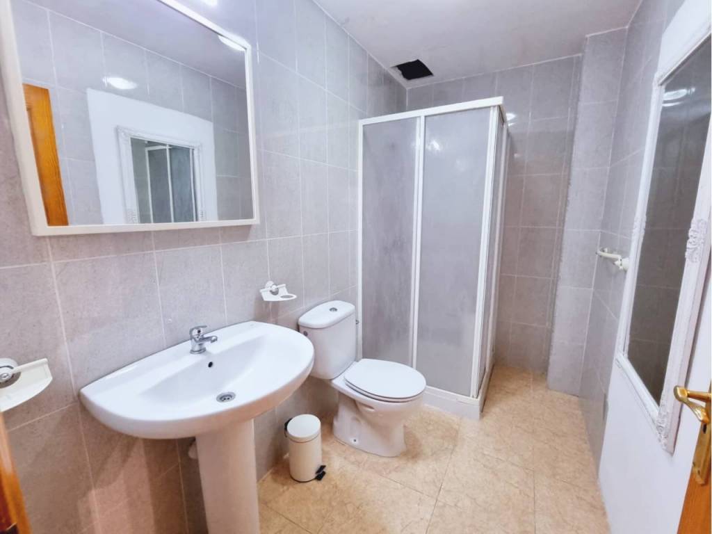 Baño vivienda 5