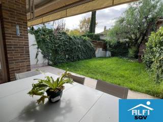 Terraced house for sale
