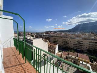 Vistas desde dormitorio al Montgó