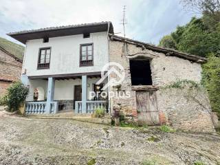 Terraced house for sale