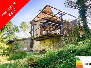 Country house for sale
