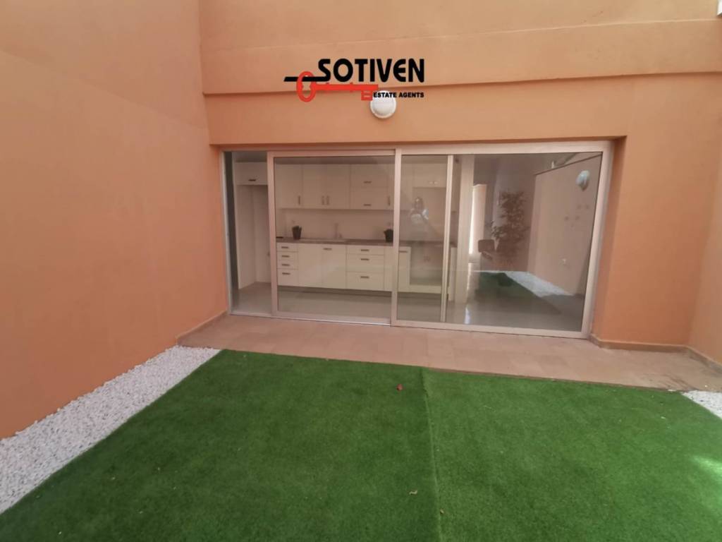 SE VENDE SIN AMUEBLAR - SOLD UNFURNISHED