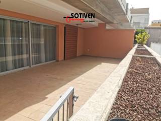 SE VENDE SIN AMUEBLAR - SOLD UNFURNISHED