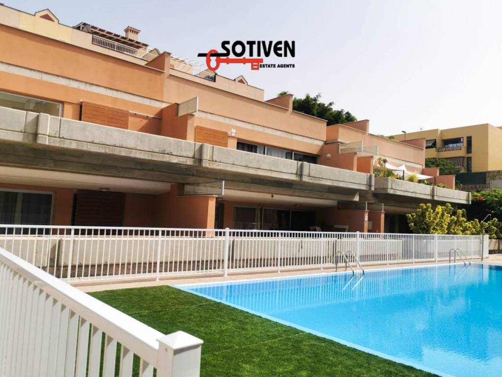 SE VENDE SIN AMUEBLAR - SOLD UNFURNISHED