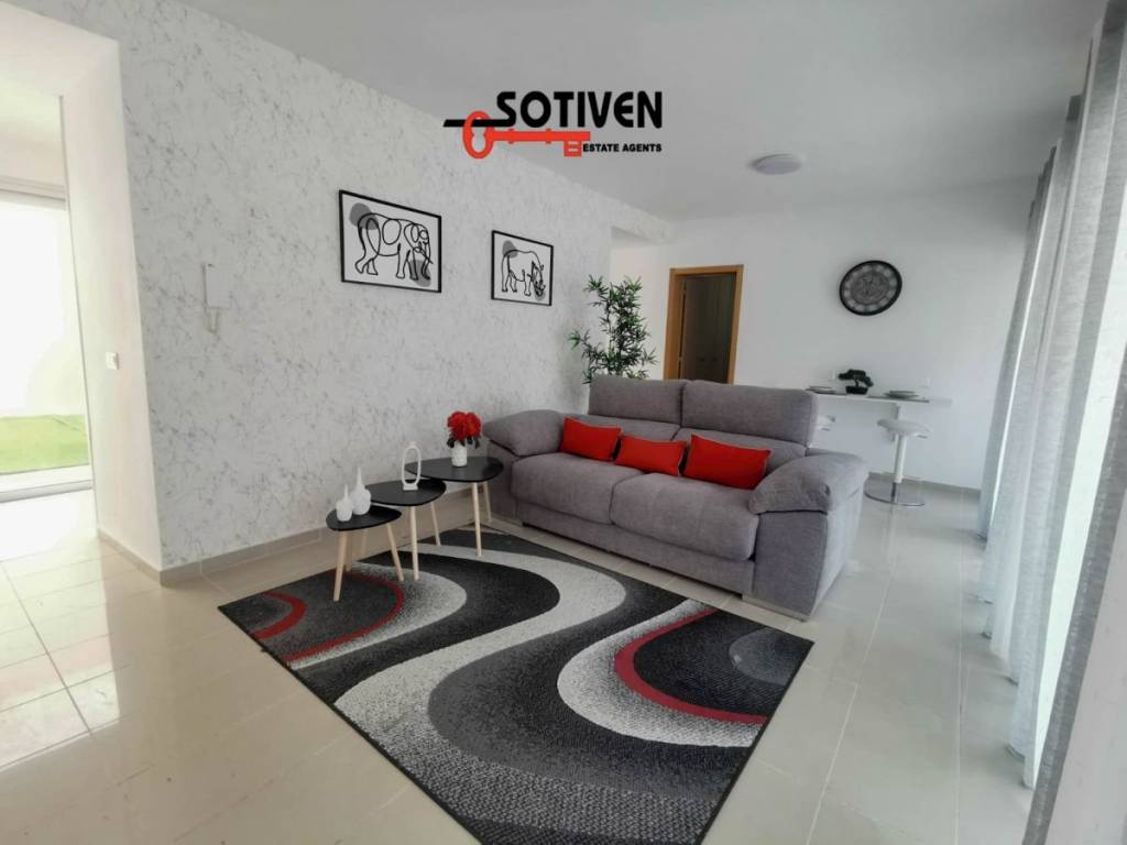 SE VENDE SIN AMUEBLAR - SOLD UNFURNISHED