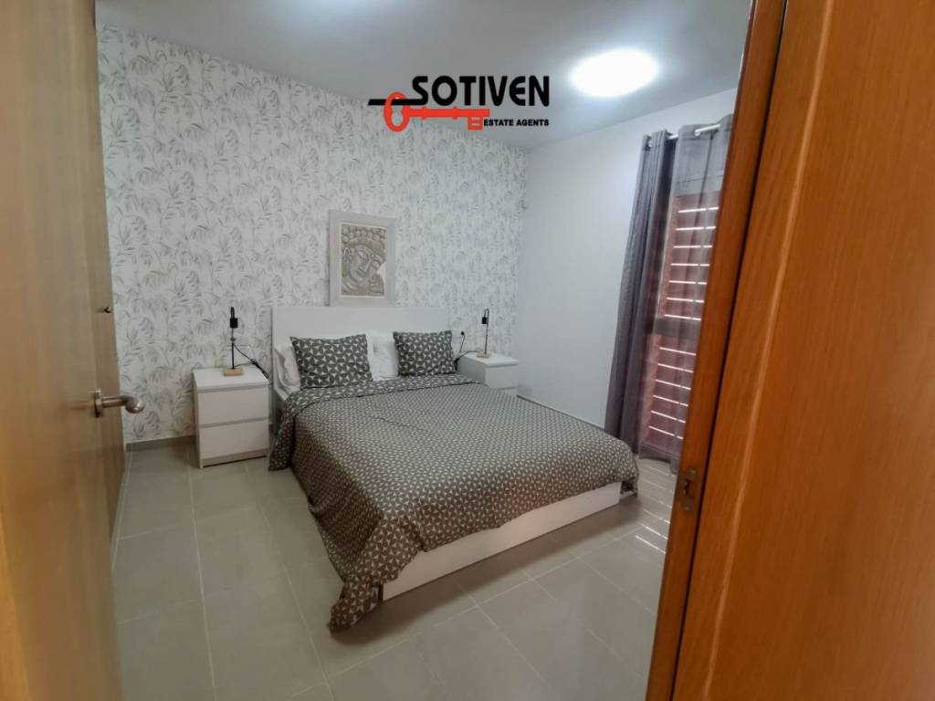 SE VENDE SIN AMUEBLAR - SOLD UNFURNISHED