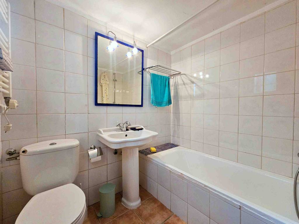 Bathroom 2