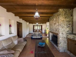 Terraced house for sale