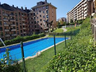 ZONAS COMUNES (piscina, parque infantil, canchas d