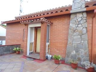 Terraced house for sale