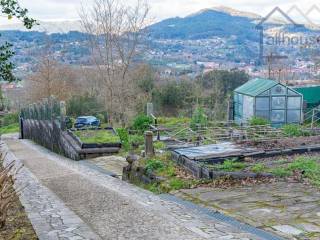 Acceso a finca, huerto, caseta