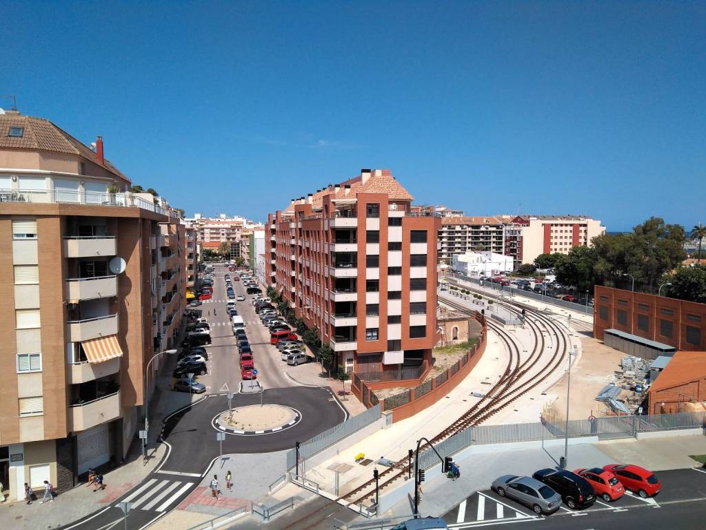 Cercano a estación de tren