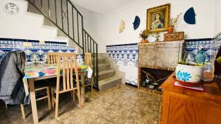 Terraced house for sale