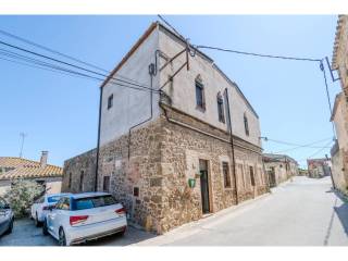 Terraced house for sale
