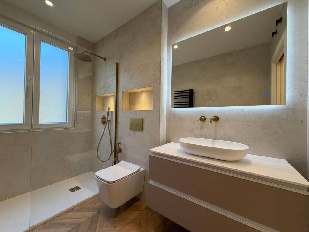 BAÑO EN SUITE