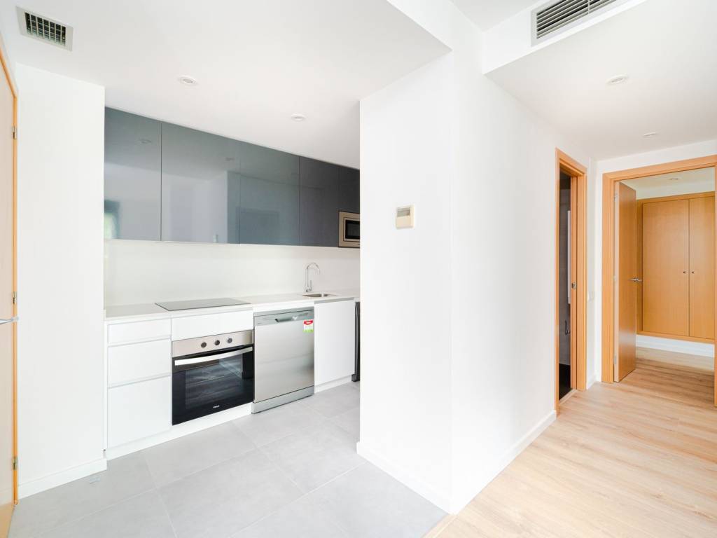 Venta Piso Barcelona. Piso de dos habitaciones en AVDA Diagonal. Buen ...