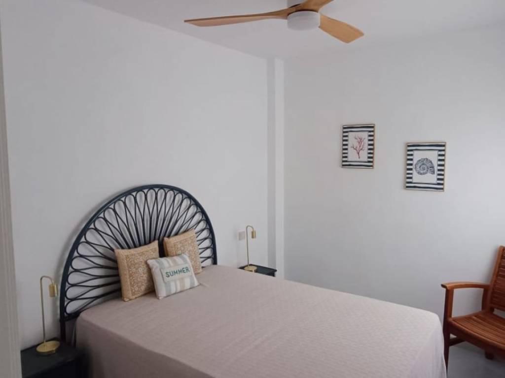 Dormitorio 1 - Ventilador en techo