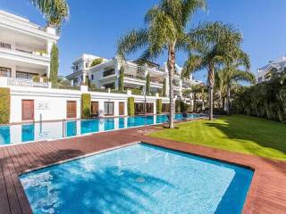 swimmingPool