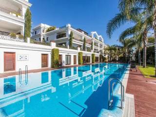 swimmingPool
