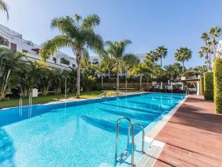swimmingPool