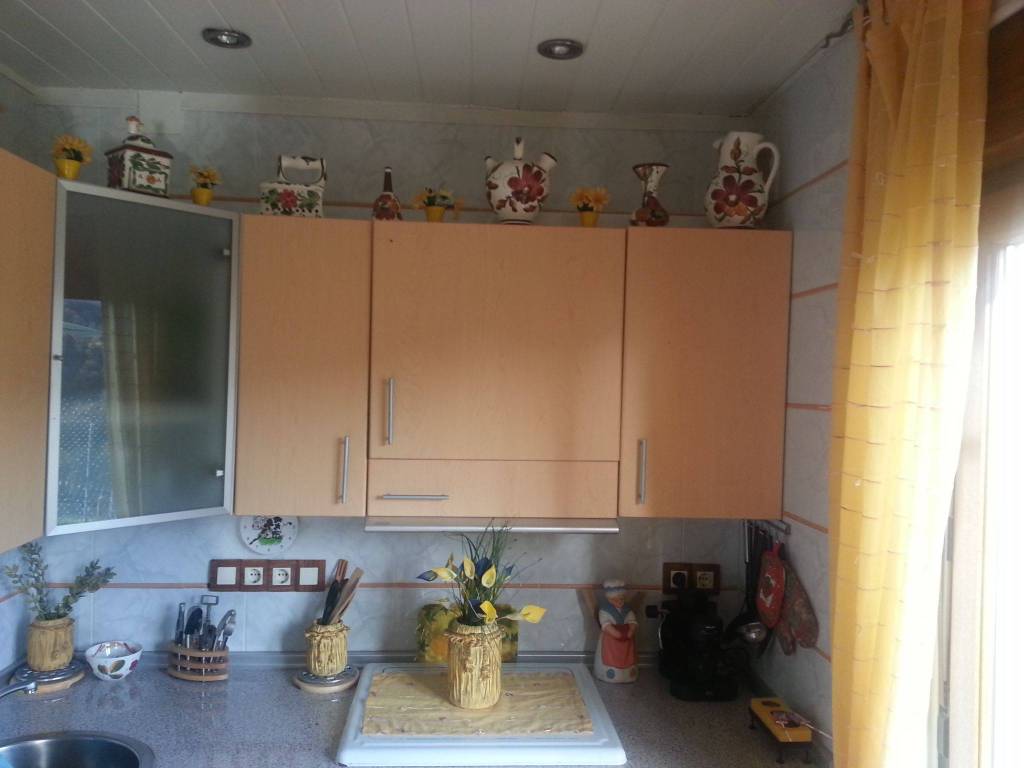 Venta Casa rústica in Granda 20 Parres. Buen estado, plaza de